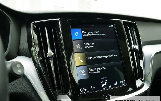 Volvo V60 cena 114900 przebieg: 121660, rok produkcji 2019 z Pilawa małe 596